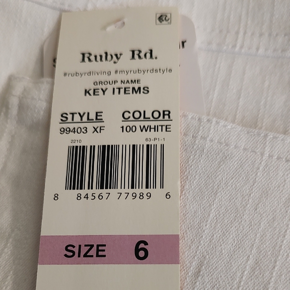 Ruby Rd. White Skinny Jeans - Picture 6 of 7